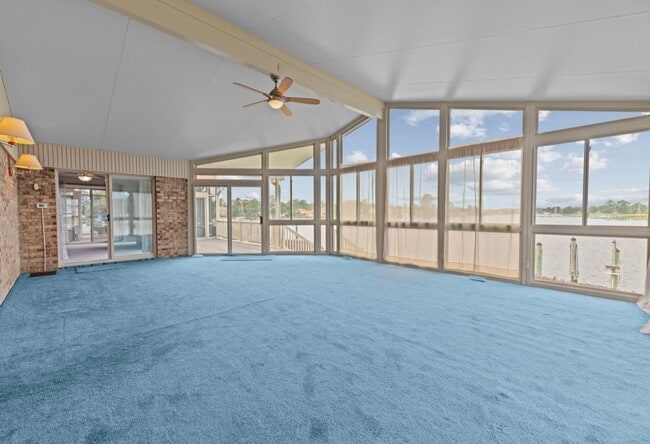 Building Photo - Waterfront Home with Private Dock in Fairfield Harbour