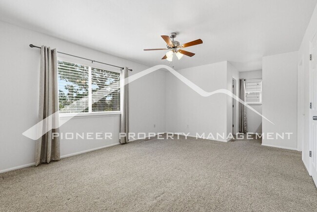 Building Photo - Beautiful Single Family Home Fenced in Yard and Central AC