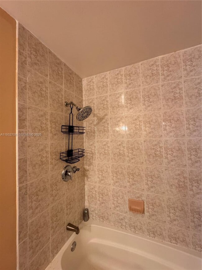 Building Photo - 3410 Java Plum Ave