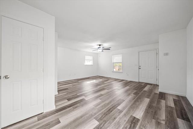 Building Photo - 212 N Wood St