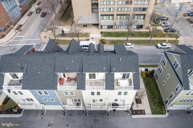 Building Photo - 206 E Pennsylvania Ave