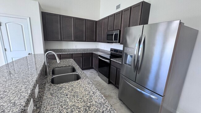 Building Photo - 759 Simeon Dr