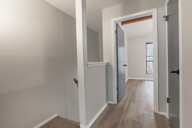 Building Photo - 1904 Dartmouth St