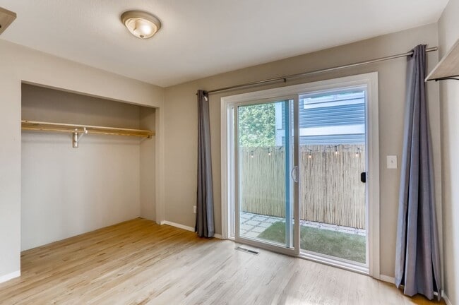 Building Photo - Charming Downtown Boulder Unit Steps from Pearl Street-Available August 1!