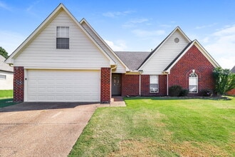 Building Photo - 5086 Jon Oak Dr