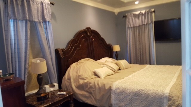 Building Photo - 50 E Bettlewood Ave