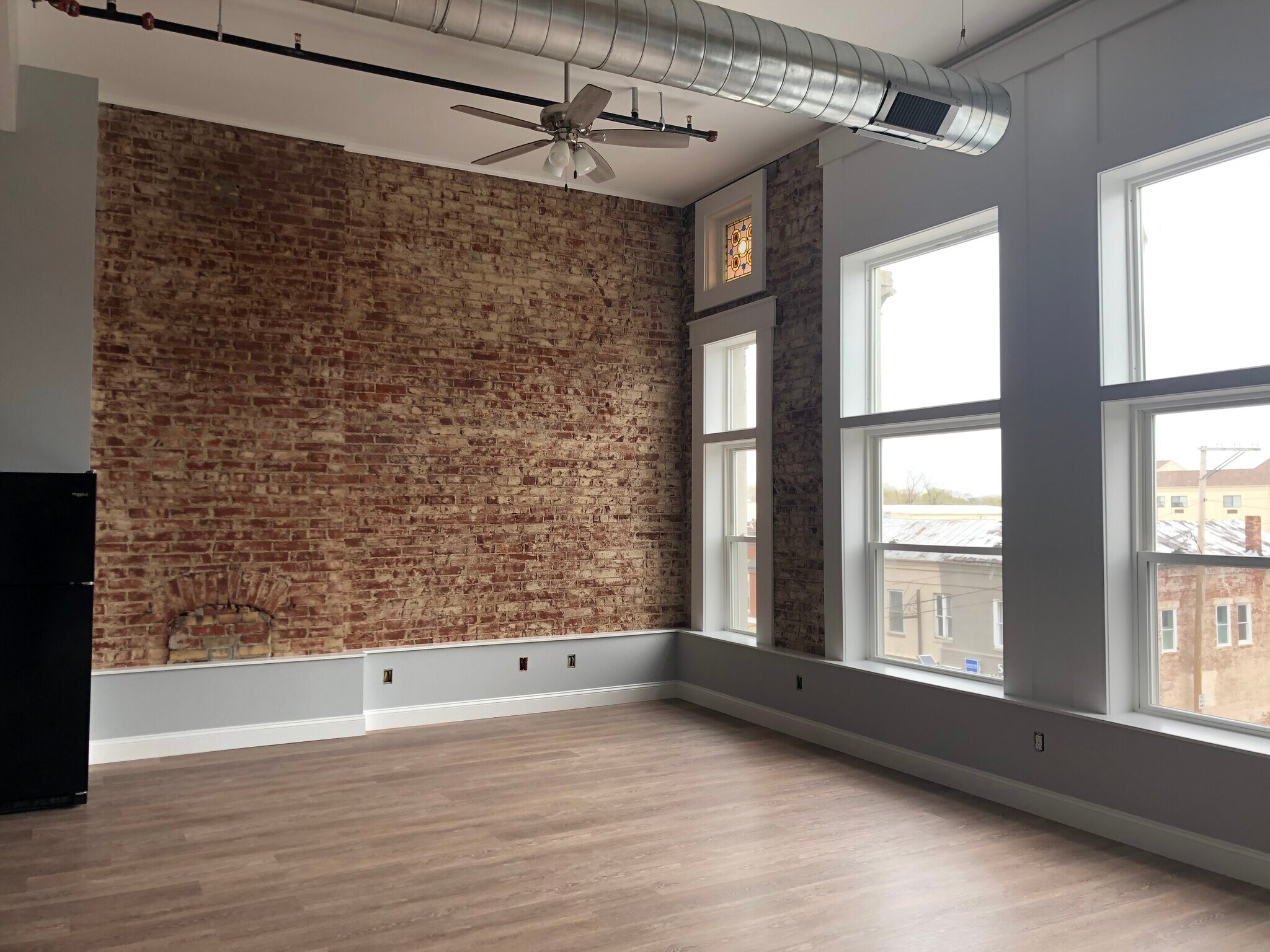 Living Room - 222 S Main St