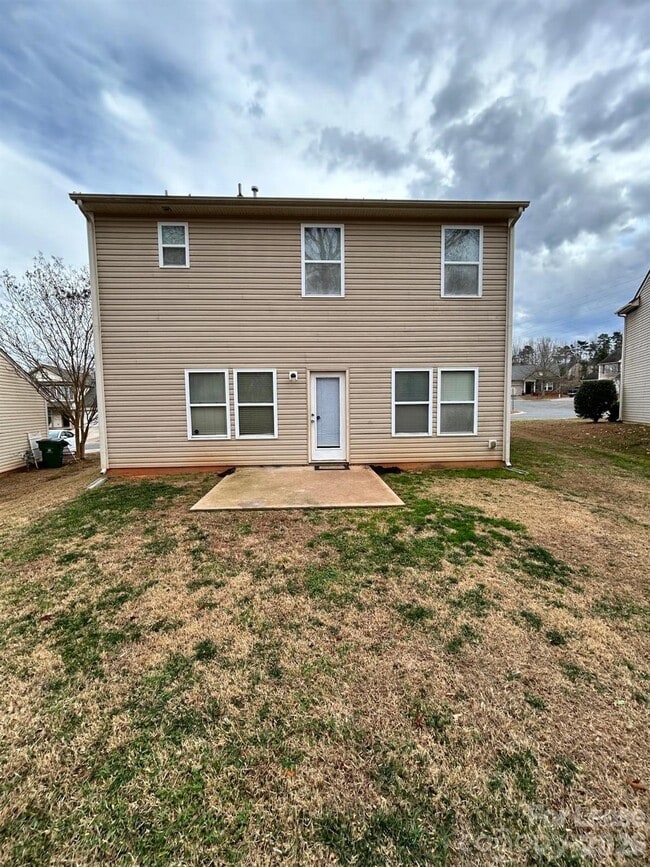 Building Photo - 6034 Blue Ash Ln