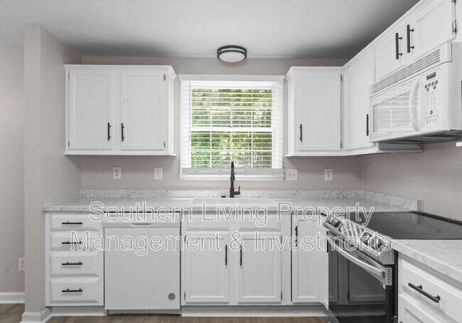 Building Photo - 7016 Wannamaker Ln