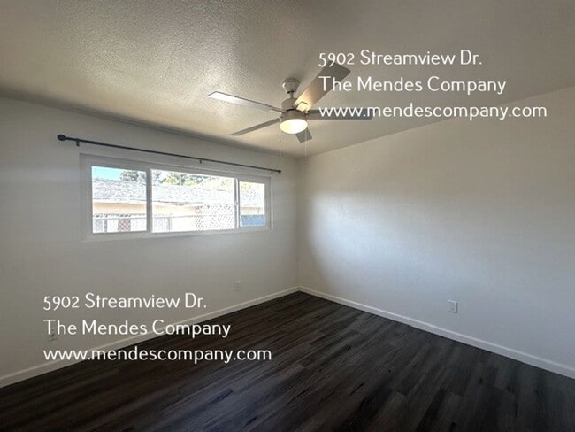 Building Photo - 5902 Streamview Dr