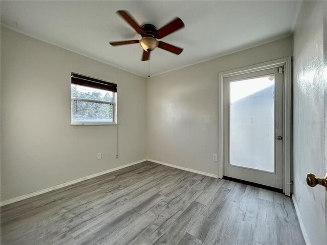 Building Photo - 6100 4th Ave S