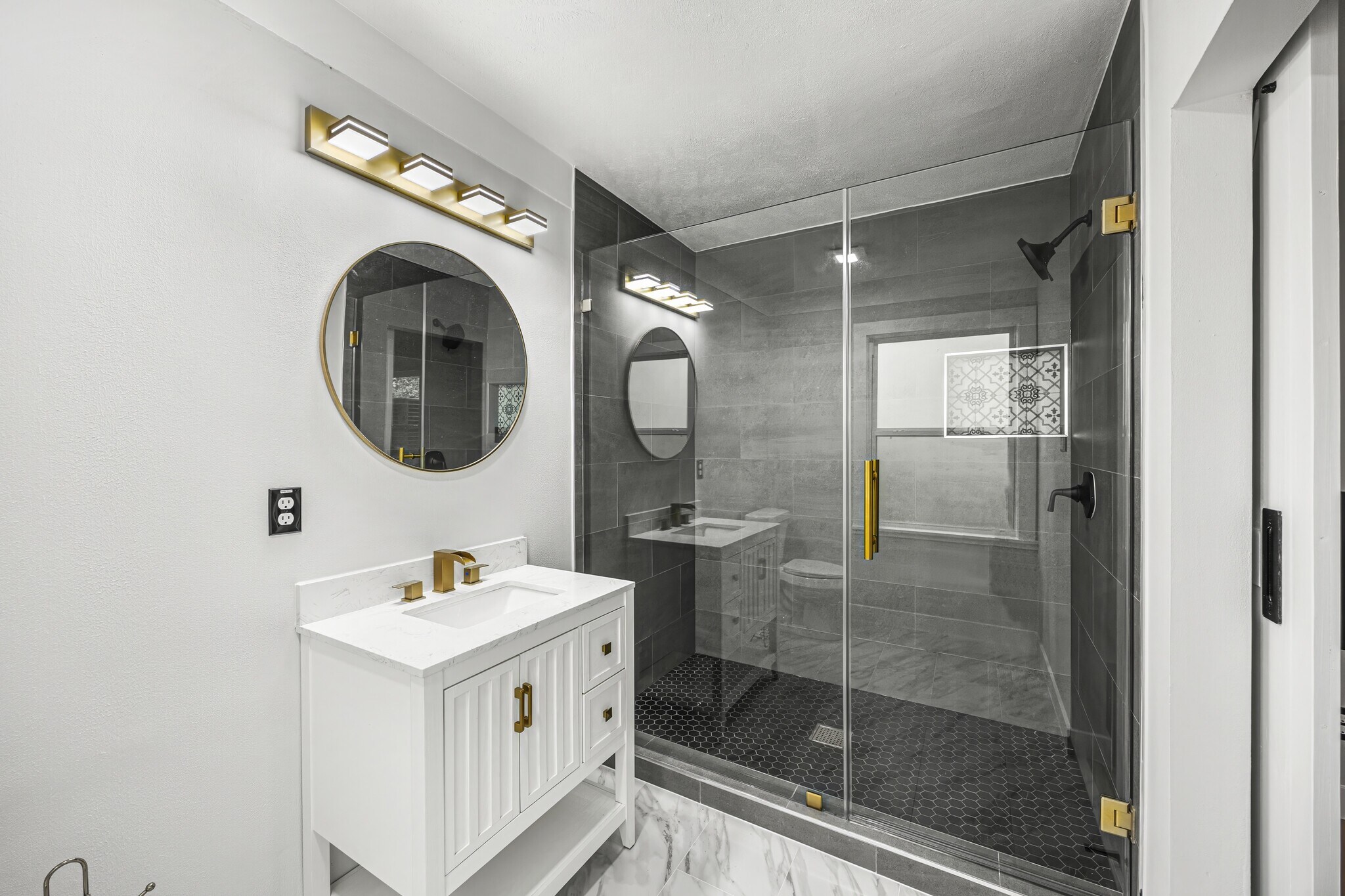 Building Photo - 4626 Holly St