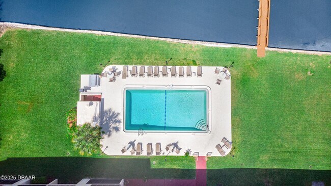 Building Photo - 144 S Halifax Ave