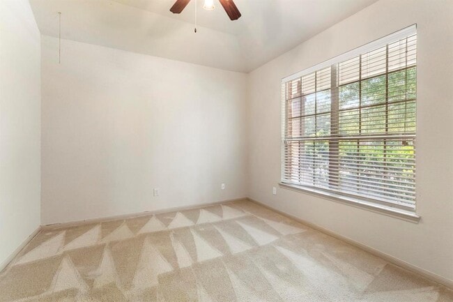 Building Photo - 2902 Lemmingham Dr
