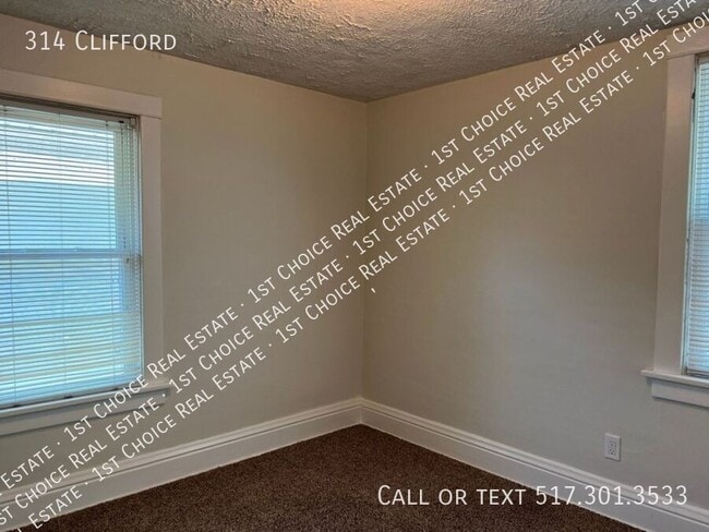 Building Photo - 314 Clifford-