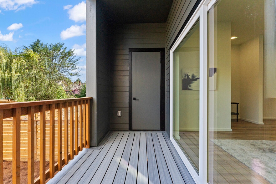 Building Photo - 591 NE Tillamook St