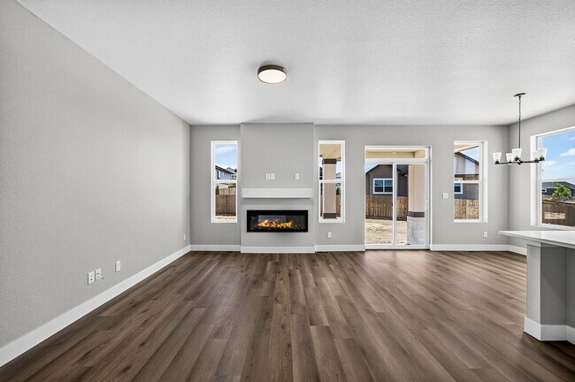 Building Photo - 10207 Waterton Cyn Wy