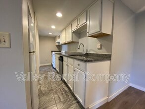 Building Photo - 66 Lyman St