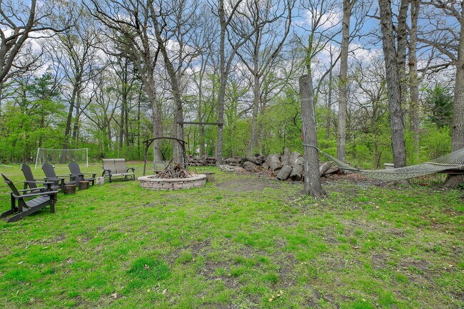 Building Photo - 3309 York Rd