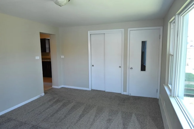 Building Photo - 3045 Emerson St