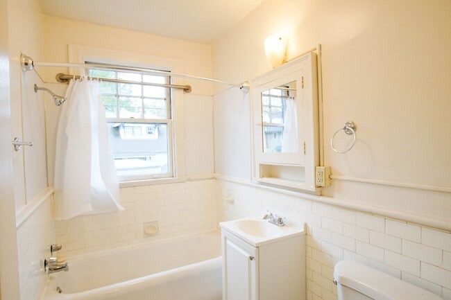 Building Photo - Ladd's Addition: Sunny Studio with Hardwoods + Lovely Architectural Appeal!