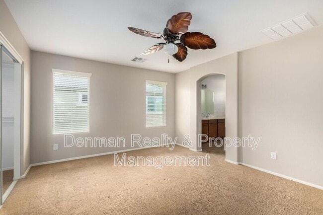 Building Photo - 4262 E Carla Vista Dr
