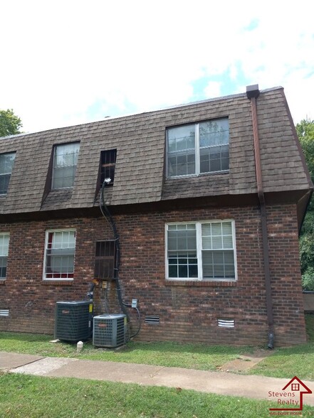 Building Photo - 441 Harding Pl