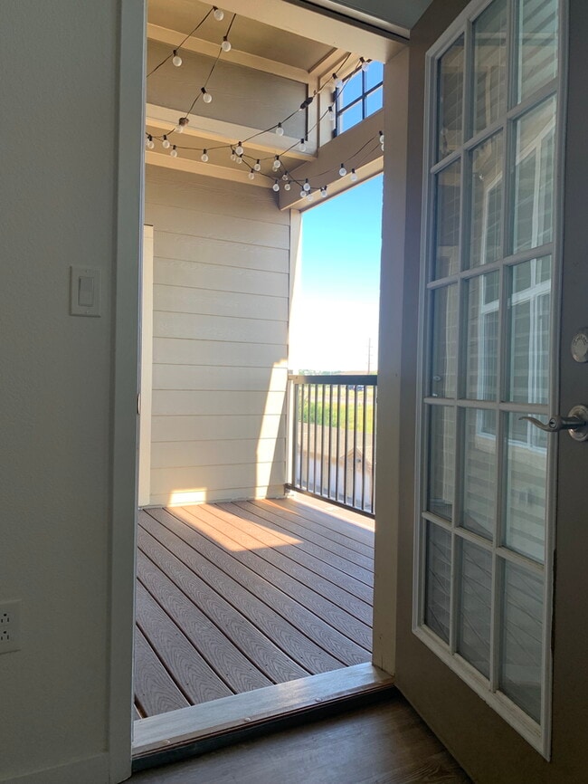 Building Photo - Gorgeous 2 beds 2 baths in Parker!