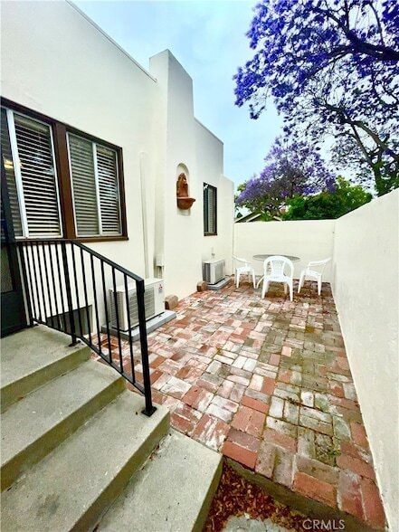 Building Photo - 3601 Cerritos Ave