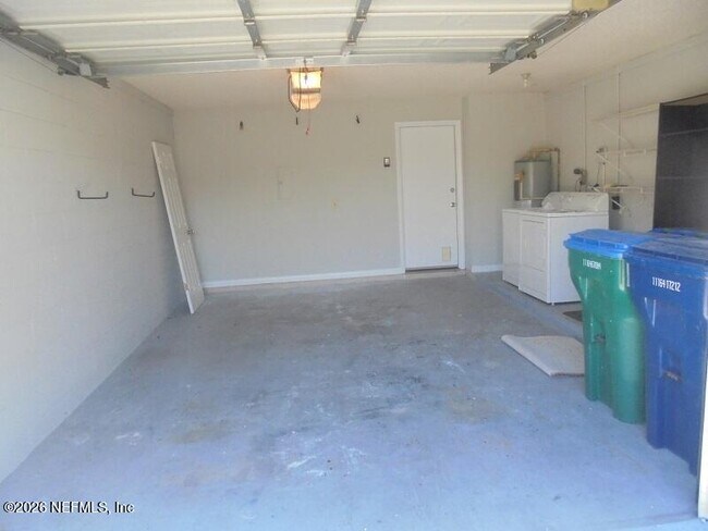 Building Photo - 319 Second St