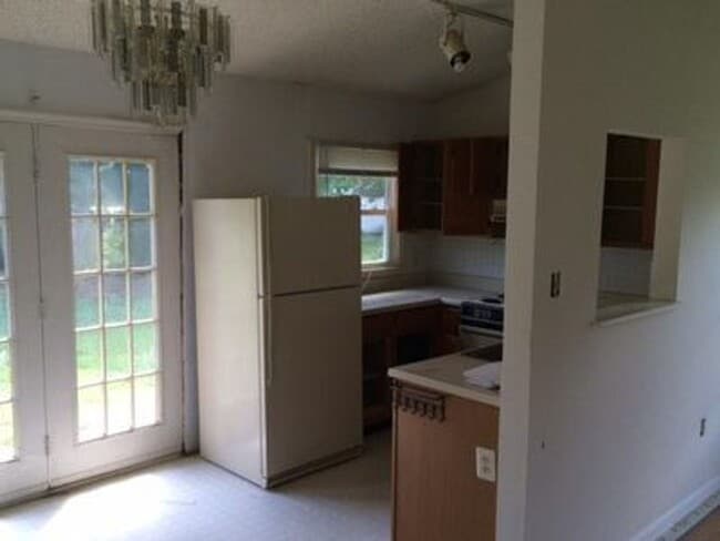 Building Photo - 3 bed 2 bath in Henrico! Yard, Central HVAC, laundry, great neighborhood!