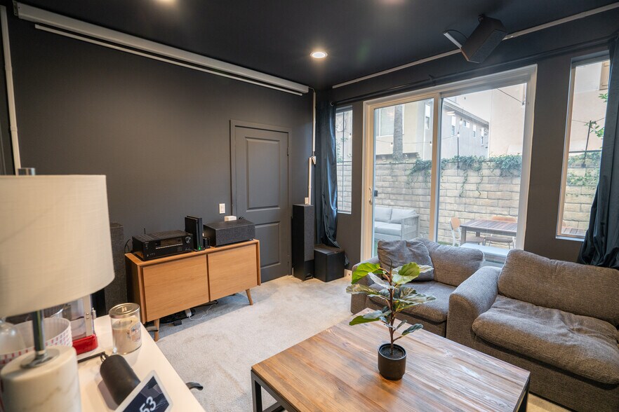 Building Photo - 8339 N Peyton Way