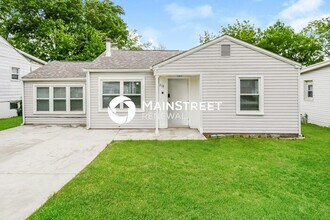 Building Photo - 3 Bedroom Pet-Friendly Home in St. Louis, MO with Main Street Renewal