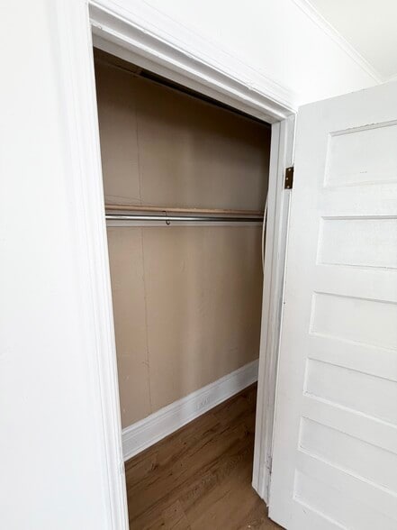 Building Photo - 251 E Broadway