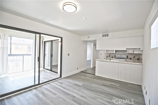 Building Photo - 210 W Grand Ave