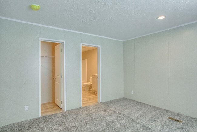 Building Photo - 1118 Old Tar Landing Rd