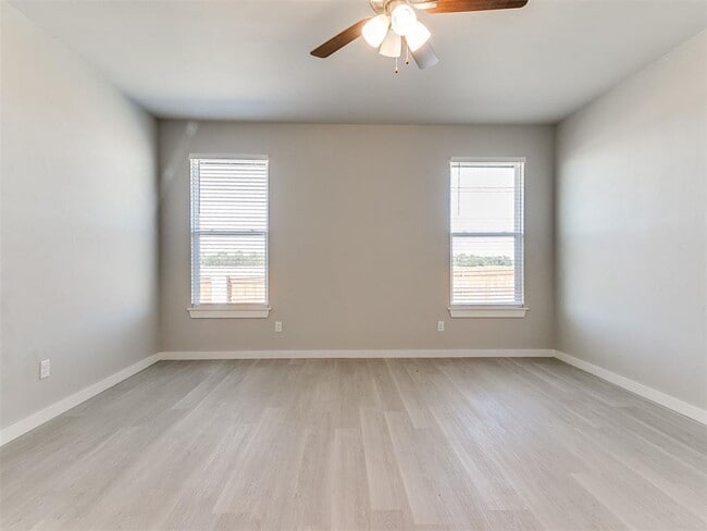 Building Photo - 8325 NW 163rd Ter