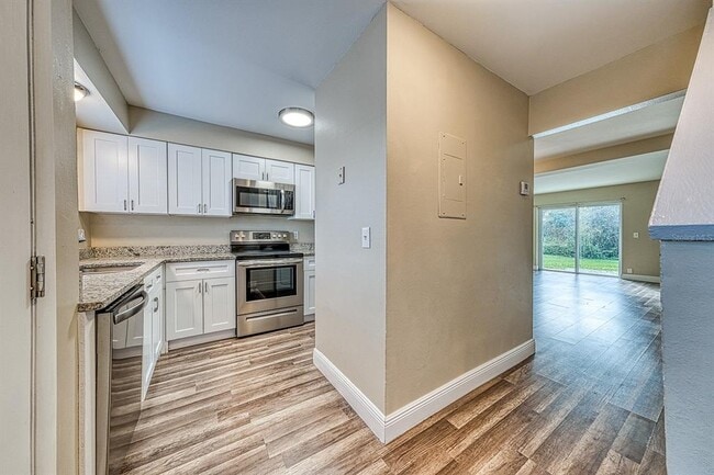 Building Photo - 283 Gardner Ln