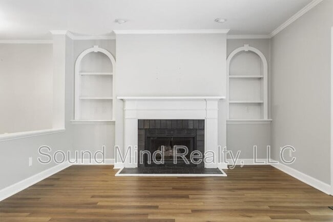 Building Photo - 112 Lomond Ln