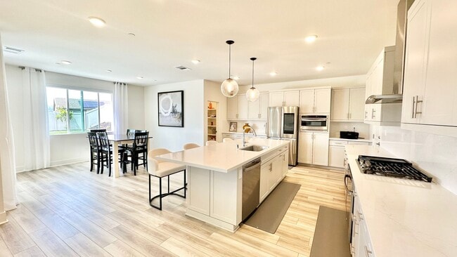 Building Photo - Beautifully Designed, and Upgraded, Newer ...