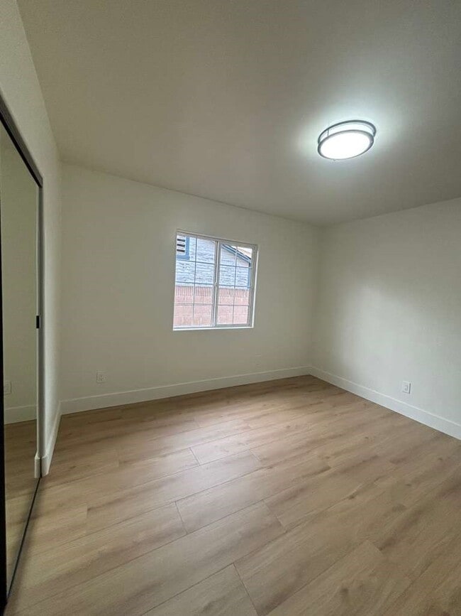 Building Photo - 7323 Luxor St