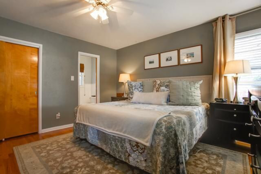 Master Bedroom - 3300 Medina Avenue