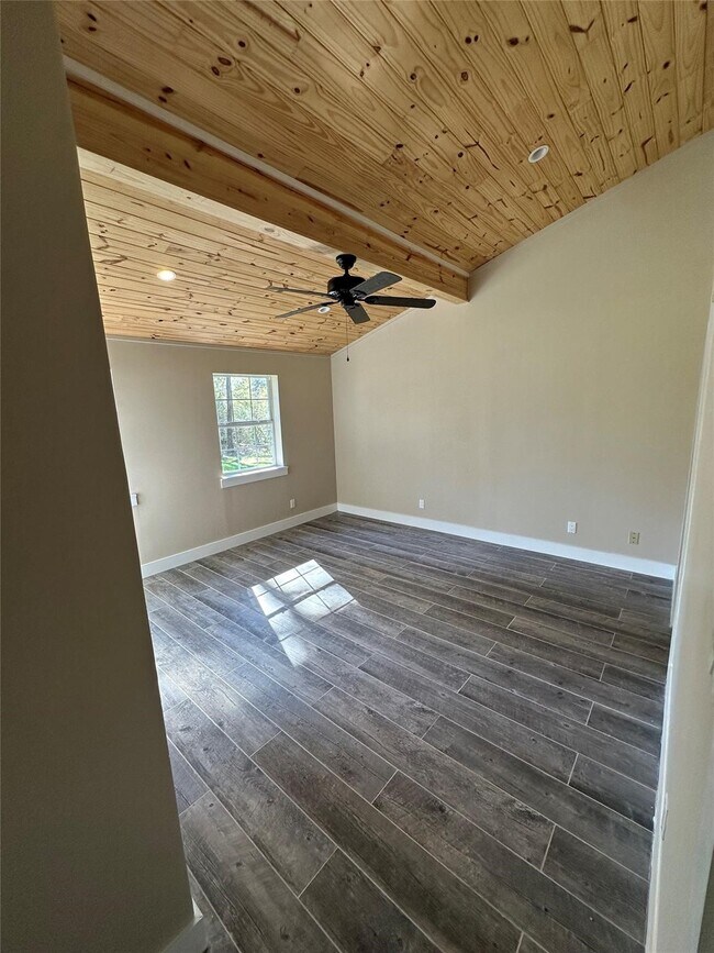 Building Photo - 680 Mockingbird Hills Dr