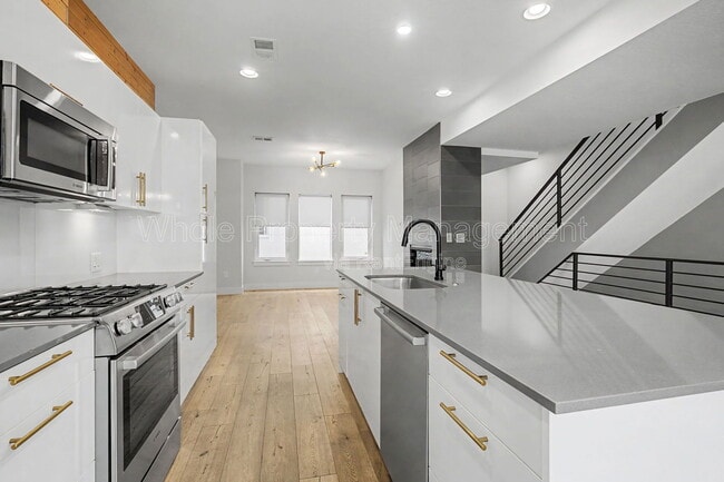 Building Photo - 4525 Tennyson St