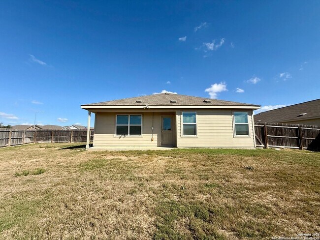 Building Photo - 8127 Glasgow Dr