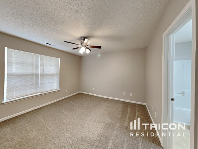 Building Photo - 2127 Dawn Ridge