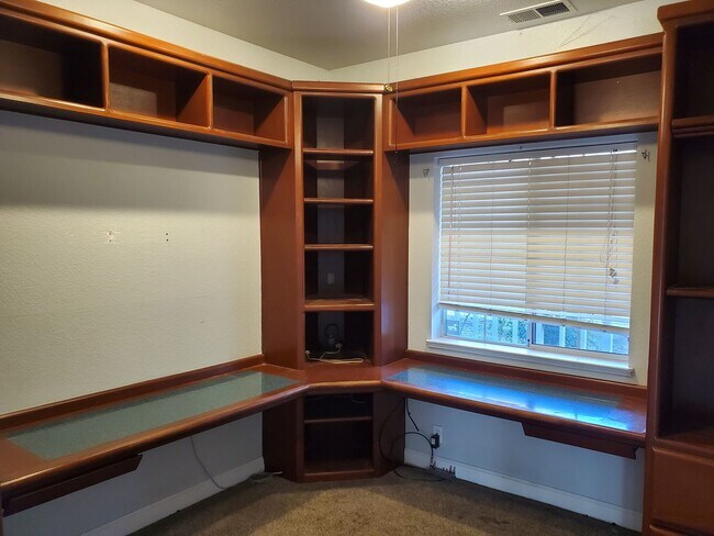 Building Photo - Introducing Your Dream Home:  A perfect bl...