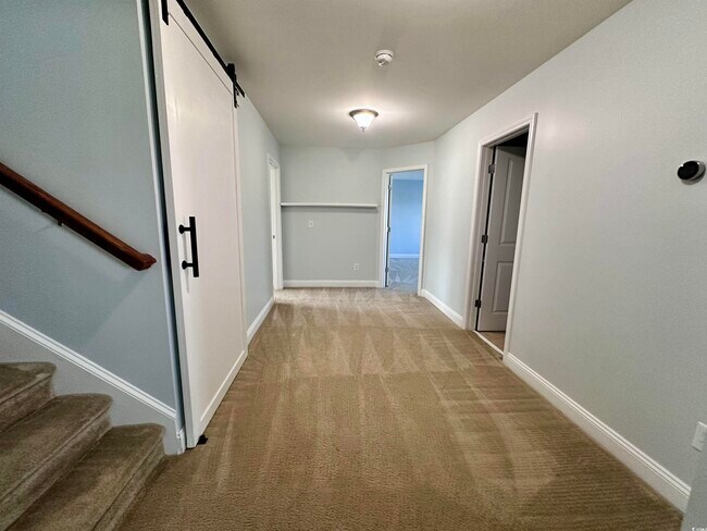 Building Photo - 634 Plantation Oaks Dr