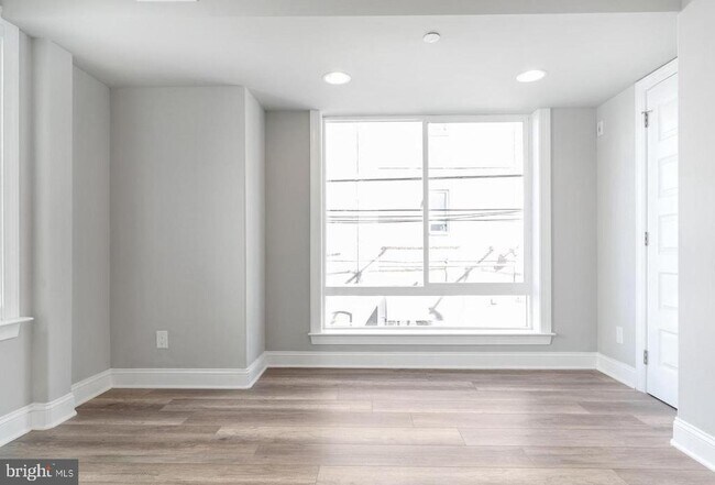 Building Photo - 1419 Poplar St