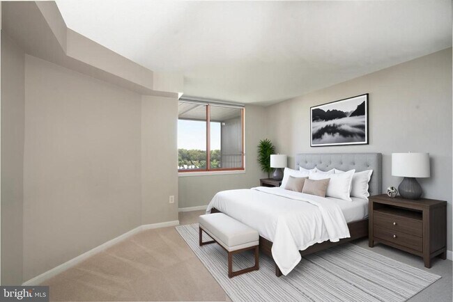 Building Photo - 10101 Grosvenor Pl